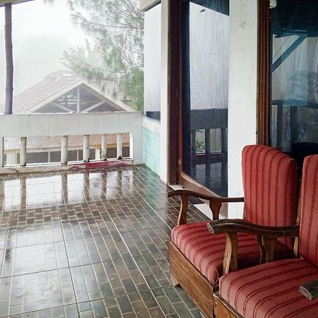 Villa Kampus Near Taman Safari Cisarua Puncak Redpartner Bogor Exterior foto