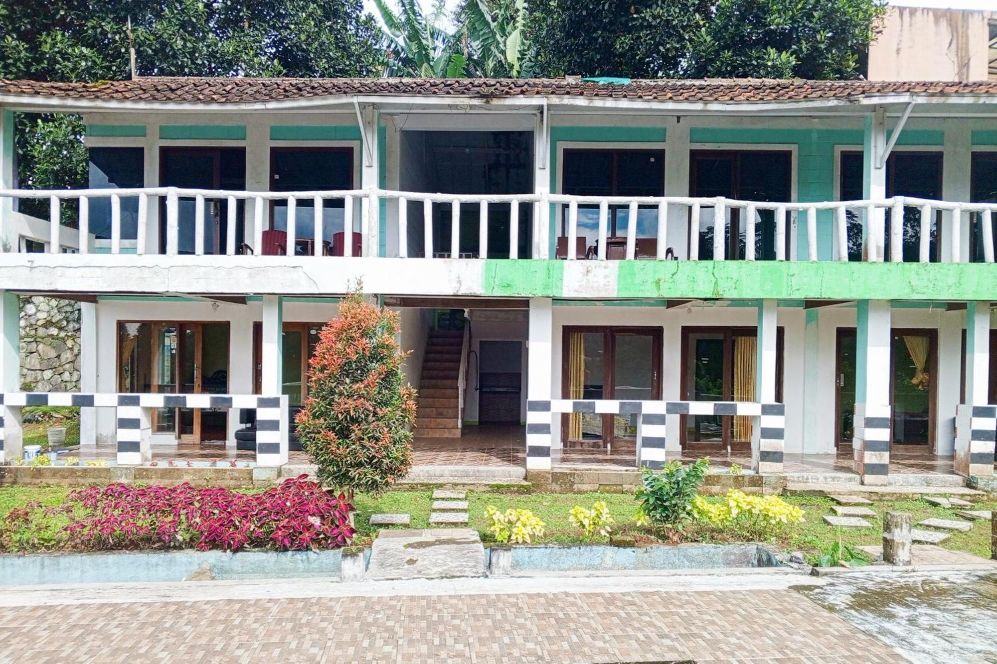 Villa Kampus Near Taman Safari Cisarua Puncak Redpartner Bogor Exterior foto