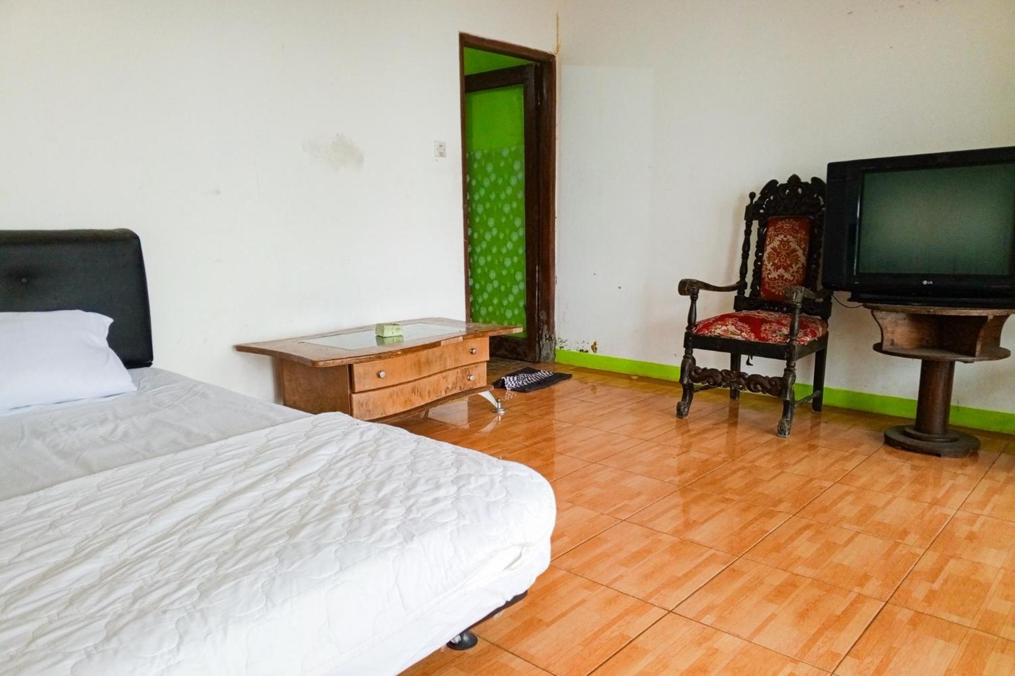 Villa Kampus Near Taman Safari Cisarua Puncak Redpartner Bogor Exterior foto