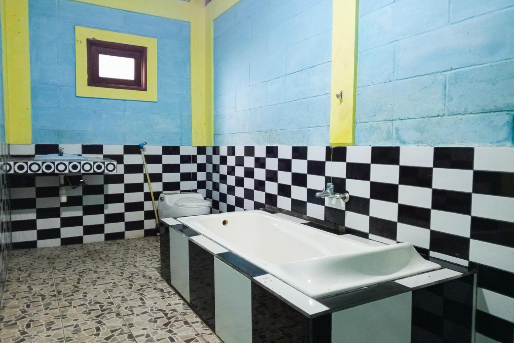 Villa Kampus Near Taman Safari Cisarua Puncak Redpartner Bogor Exterior foto